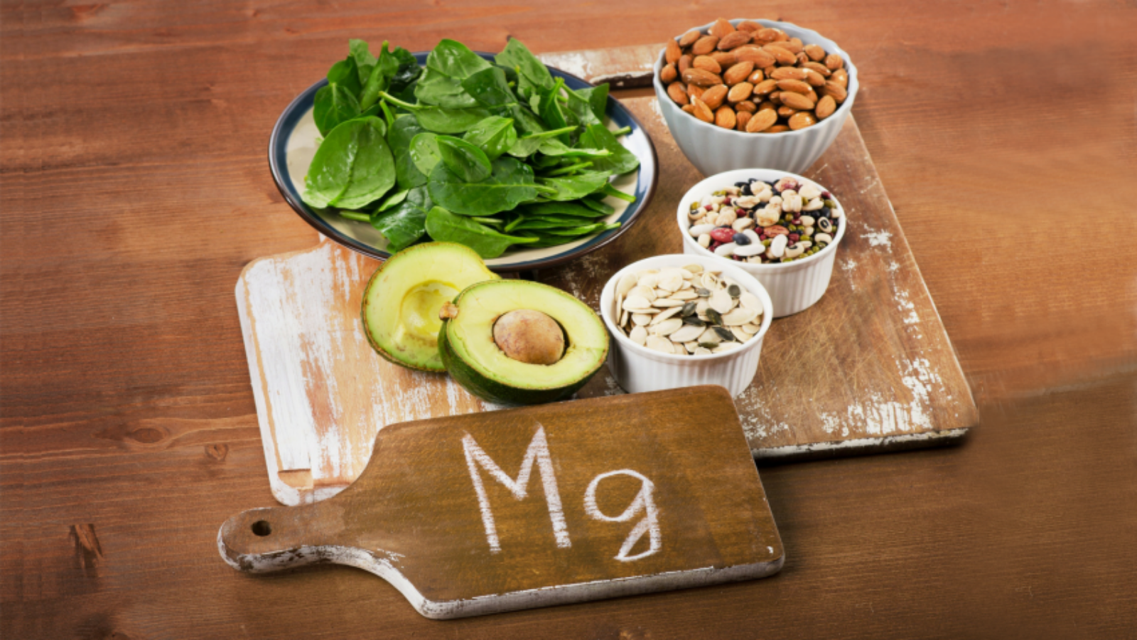 Foods displayed are rich in magnesium